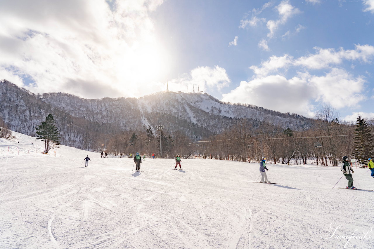 井山敬介さん＆清水宏保さんと一緒に雪遊び♪新しいカタチの子育てネットワークコミュニティ『Kids com』イベント、親子で楽しい［スノースポーツフェスティバル］in サッポロテイネ